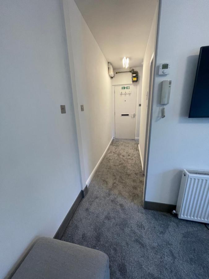 Crown Aros Beag, Ultra City Central 2 Bedroom Apartment With Free Parking Onsite Inverness Dış mekan fotoğraf